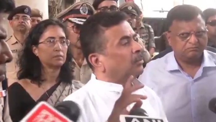 Kolkata Durga Puja Stampede: 19 Dead, 18 Arrested; Chorebagan Puja Committee Officials Resign