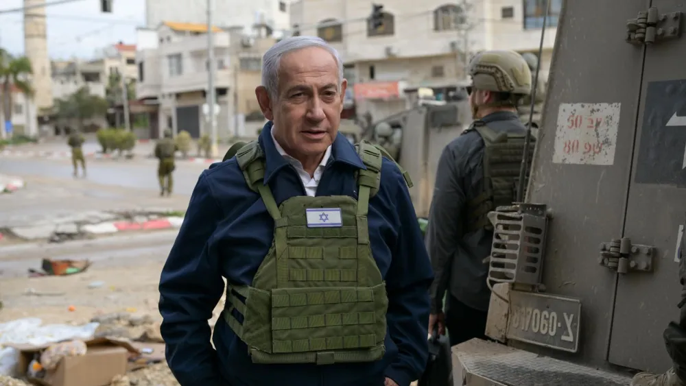 Netanyahu Visits Hebron After Attack Injures Five; West Bank Faces Sweeping Security Lockdown